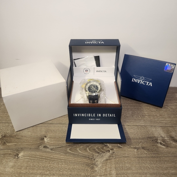 Invicta Other - New In Box Invicta NFL Dallas Cowboys Mens Fashion Collector's Watch Black Band